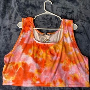Plus size tie dye scoop neck crop top